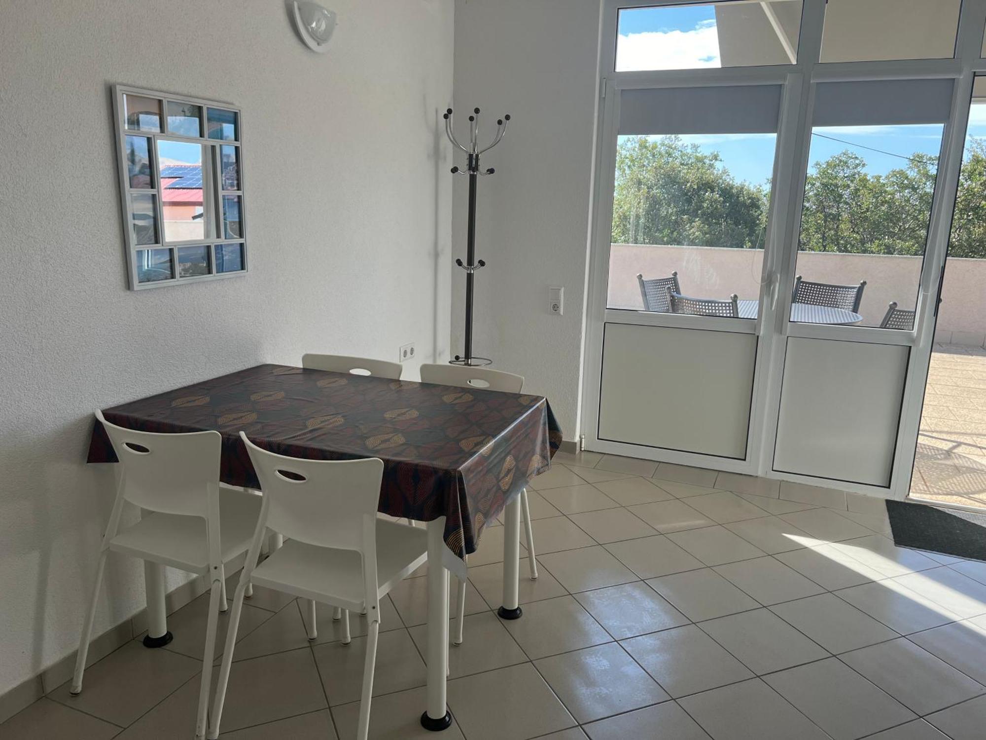 Apartment Vrata Velebita קרלובג חדר תמונה